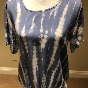 Blue tie dye top with tie waste. NWT!!
